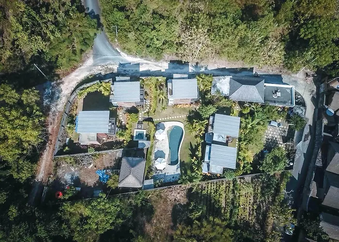 ホリデーパーク Bali Hills 4*