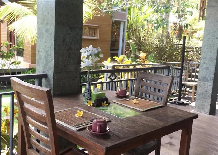 ホリデーパーク Bali Hills 4*